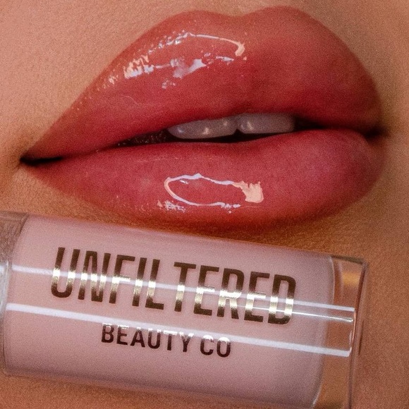 UNFILTERED BEAUTY CO | Pout Potion Lip Oil in So Retro - Picture 4 of 7
